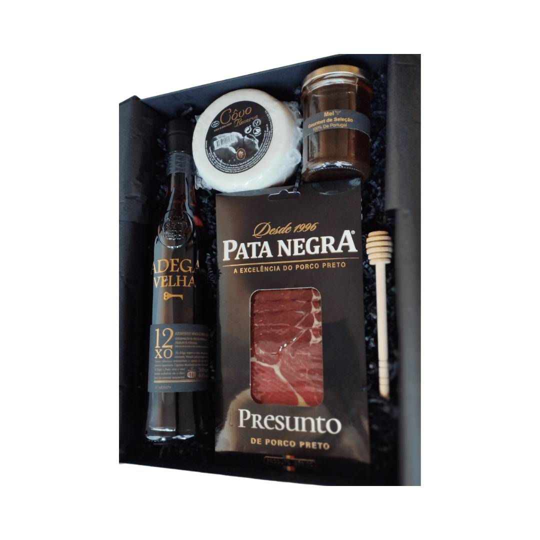 KitGS031: Aguardente Adega Velha XO, Queijo Cabra Reserva, Presunto Pata Negra &amp; Mel Gourmet- LUXO E TRADIÇÃO